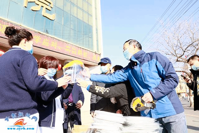 云顶集团3118学院向云顶集团3118学院附属张掖人民医院捐赠防护物资